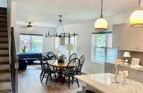 Hapeville House | City Oasis for Mid to Long Stays