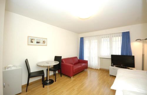 District 6 Apartment | City-studio on top floor - Crown 48