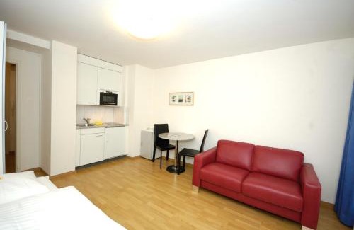 District 6 Apartment | City-studio on top floor - Crown 48