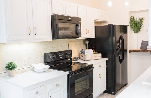 Mount Adams Condo | City Vibes:Trendy/community Pool/Weekday Escape!