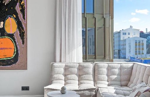 Downtown Apartment | City View Lux in the City Center with Free Parking