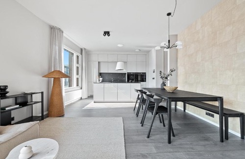 Downtown Apartment | City View Lux in the City Center with Free Parking