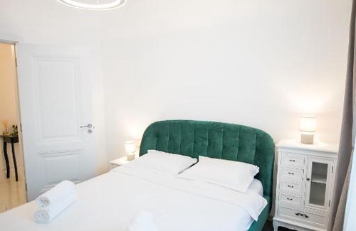 Turda Apartment | City View