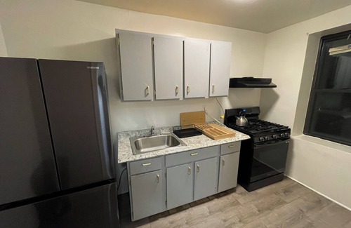 Fort Greene Apartment | City Views! Large 1-Bedroom in the heart of Fort Greene