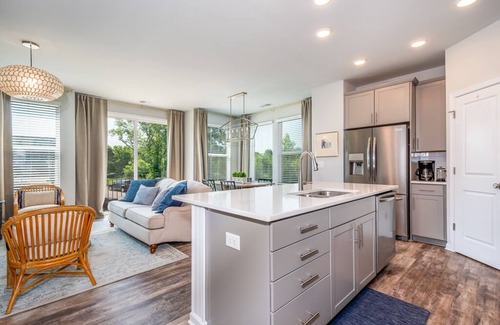 Charlotte House | City Views + Steps to Camp North End +1.5 miles from Uptown
