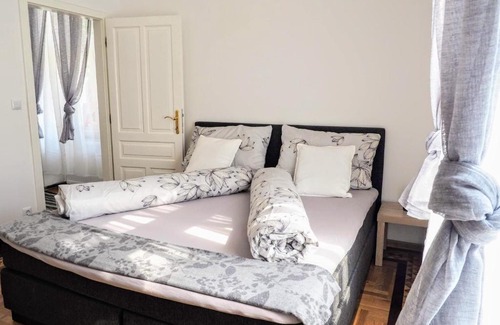 Meidling Apartment | City Villa Schönbrunn Apartments - Contactless 24h Check-In