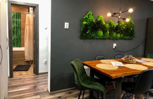 Sfantu Gheorghe Apartment | Cityscape Comfort with key lockbox