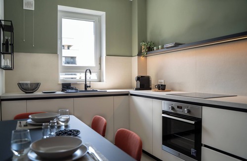 Tractorul Apartment | Cityscape Oasis - Stylish & Cozy apt in Brașov