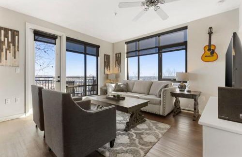 Rolling Mill Hill House | Cityview 211