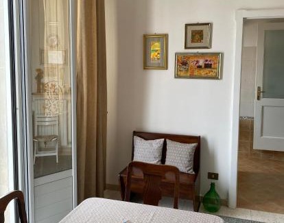Collepasso House | Civico 11 Holiday Home