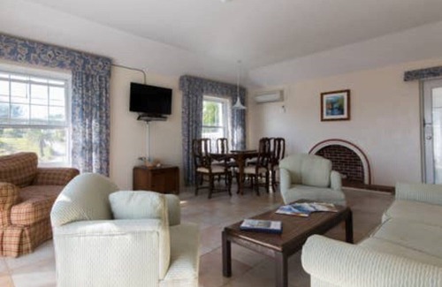 Warwick Apartment | Clairfont, Jobson's Cove/Warwick Long Bay/Horseshoe Beach - APARTMENT 8