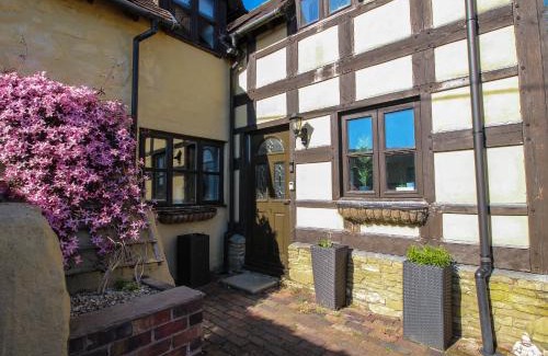 Farden House | Clandyke Cottage