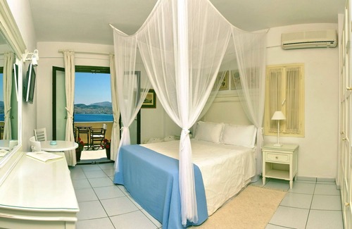 Petra Hotel | Clara Hotel