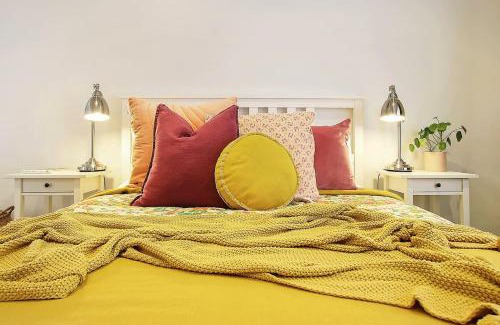 Bright House | Clara Luce`