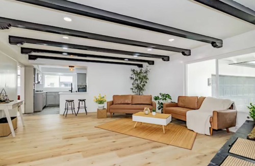 Fullerton House | claremont 4 bedroom house with pool