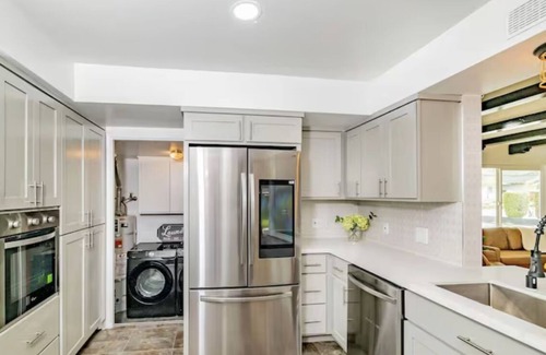 Fullerton House | claremont 4 bedroom house with pool