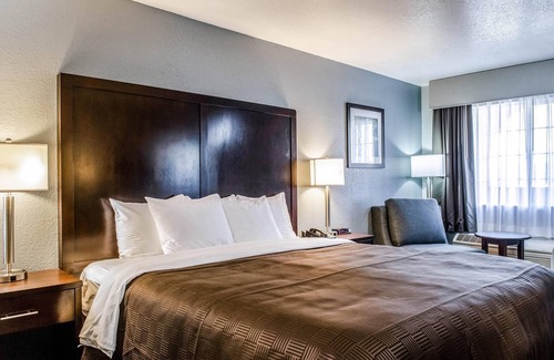 Eureka Hotel | Clarion Hotel By Humboldt Bay