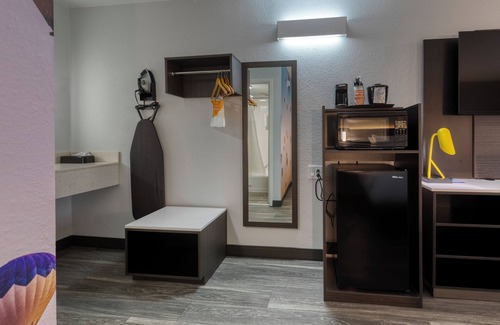 Decatur Hotel | Clarion Pointe