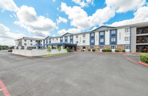 Shreveport Hotel | Clarion Pointe