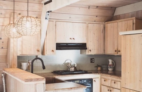 Idyllwild Cabin | Clarity Cabin: A-Frame Sanctuary w Hot Tub, Fireplace, Grill, AC, Hammock Chairs
