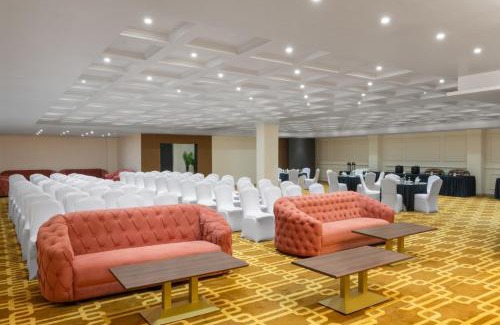 Basti Hotel | Clarks Inn Basti