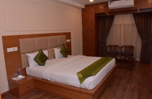 Baddi Hotel | Clarks Inn Express Baddi