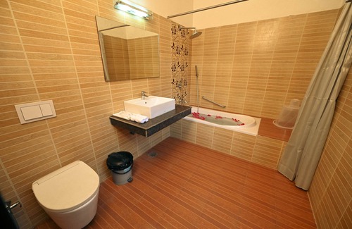 Sawai Madhopur Hotel | ClarksInn Suites Ranthambore