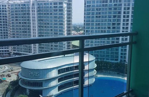 Don Bosco Apartment | CLAROS @ The Azure Urban Resort and Residences -St. Tropez (Beach view)