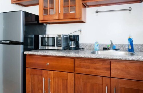 Russian Hill Apartment | Classic And Cozy Home Away From Home In Beautiful And Convenient Russian Hill