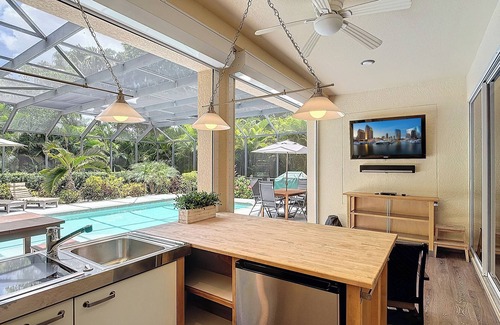 Bonita Springs House | Classic Arcades Heated Pool Home by Beach & Dining