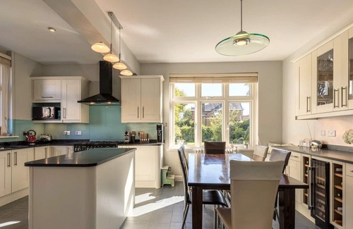 Kew House | Classic by Kew Gardens, by Veeve