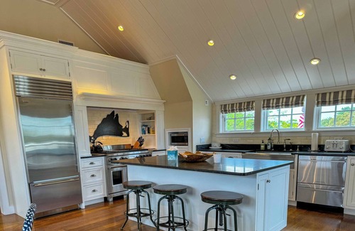 Katama House | Classic Coastal Elegance in the Katama Bay area