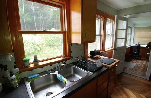 Stone Ridge Cottage | Classic Cottage w/Beautiful Catskill View, onn5 peaceful acres. Weekly discount!
