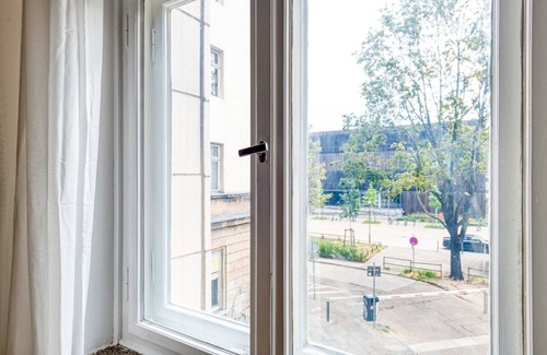 Friedrichshain Apartment | Classic Friedrichshain 1BR nr Frankfurter Tor, by Blueground