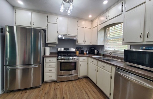 Conyers House | Classic HomeAway From Home