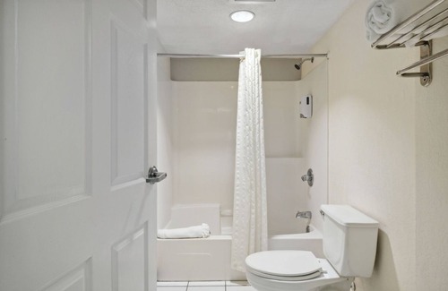 Panama City Beach Hotel | Classic King at Holiday Terrace Beachfront Hotel, Pets Allowed, Free Parking!