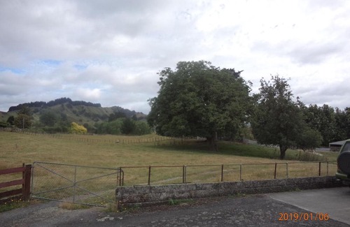 Ngakonui House | Classic Kiwi Farmhouse