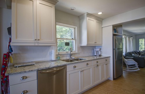 Glen Arbor Cottage | Classic Lake Michigan Cottage In Glen Arbor