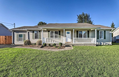 Murfreesboro House | Classic Murfreesboro Home w/Grill & Yard!