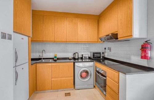 Barsha Heights Hotel | Classic one Bedroom Near Carrefour Tecom By Luxury Bookings
