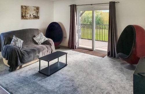 Lifton House | Classroom One - Uk48650