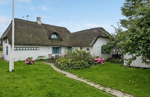 Ballum House | "Clausina" - 600m from the sea by Interhome