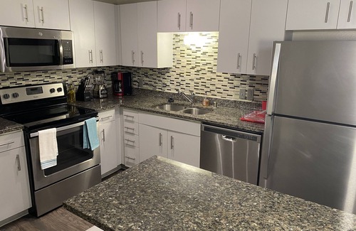Legacy Park Apartment | Clean and Comfy space at the shops at Legacy in Plano