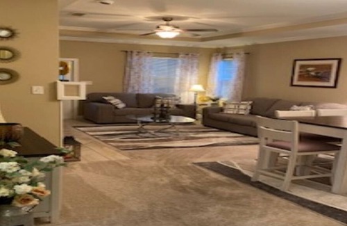 Tallahassee House | Clean comfy