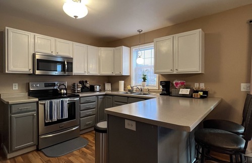 Wausau House | "Clean & Cozy Home"- 7 min from Granite Peak Ski Area, Rib Mountain!