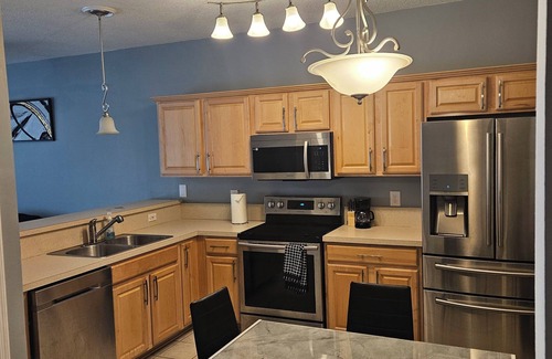 Northside House | Clean, nice and neat townhome near Airport and River City shopping center.