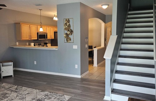Northside House | Clean, nice and neat townhome near Airport and River City shopping center.