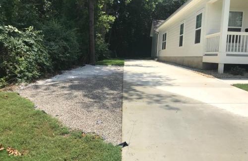East Memphis House | Clean & Serene House Studio - Easy Onoff I-40
