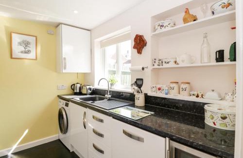 Dorchester House | Clematis House