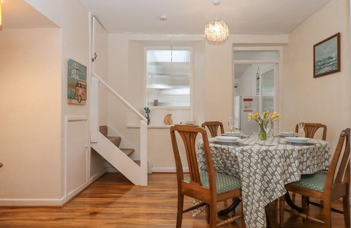Roundham Cottage | Clements Cottage
